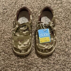 Hey Dude Unisex 2Y-L3 Camouflage Flag Sneakers, New With Tags
